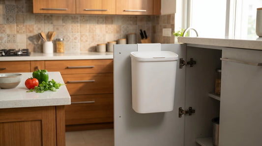 Hanging dustbin for kitchen on cabinet door