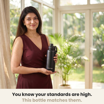 InstaCuppa Insulated Water Bottle 1000 ml - Black - In Use